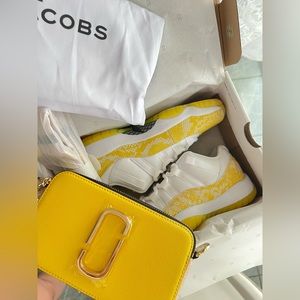 Jordan 11s Snakeskin and snapshot bag set AUTHENTIC ✅